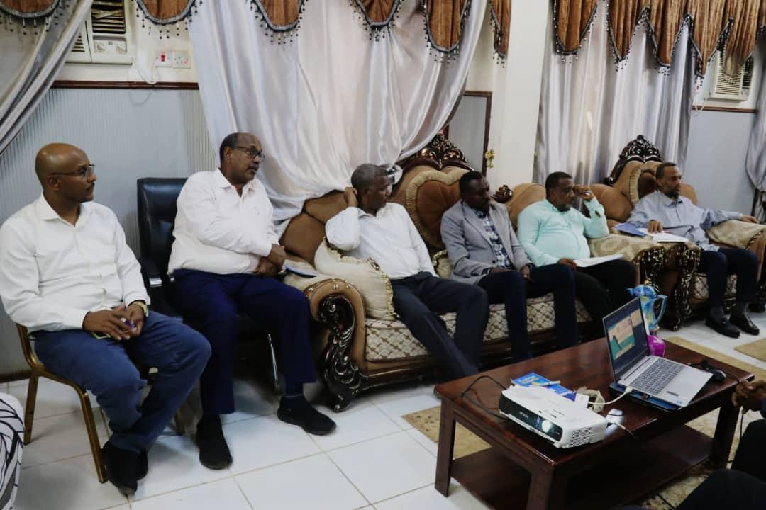 وزير الصحة الإتحادي يؤكد ضرورة تقديم خدمات التأمين الصحي بالمستشفيات وزير الصحة الإتحادي يؤكد ضرورة تقديم خدمات التأمين الصحي بالمستشفيات