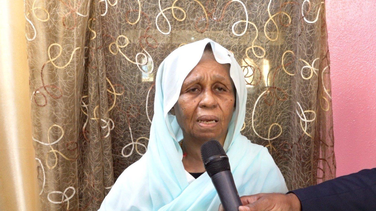 تفاهمات بين عائشة موسى والناظر ترك حول حكومة الطوارئ والحوار السوداني ووقف الحرب تفاهمات بين عائشة موسى والناظر ترك حول حكومة الطوارئ والحوار السوداني ووقف الحرب