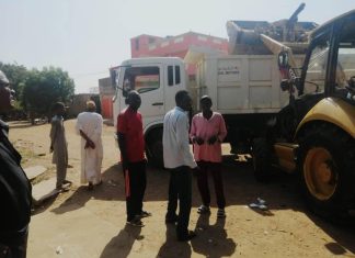 البنى التحتية تدعم حملة النظافة وإصحاح البيئة بحي دردق بمدني البنى التحتية تدعم حملة النظافة وإصحاح البيئة بحي دردق بمدني