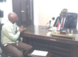 السودان يدفع بطلب إلى مؤسسات تمويل دولية لدفع رواتب المعلمين والأطباء ودعم الزراعة السودان يدفع بطلب إلى مؤسسات تمويل دولية لدفع رواتب المعلمين والأطباء ودعم الزراعة