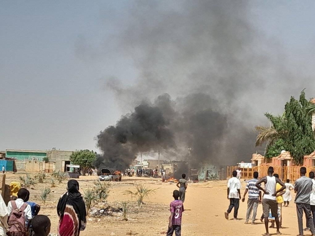 معارك شرسة بين الجيش السوداني وقوات الدعم في الأبيض ونيالا والطيران يدمر متحركًا بطريق بارا