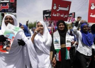 السودانيون يتفاعلون مع حرب “طوفان الأقصى”: ضربة لخطوات التطبيع السودانيون يتفاعلون مع حرب “طوفان الأقصى”: ضربة لخطوات التطبيع