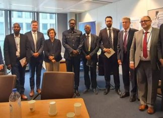 مناوي يلتقي مسؤول القرن الأفريقي بمفوضية الإتحاد الأوروبي مناوي يلتقي مسؤول القرن الأفريقي بمفوضية الإتحاد الأوروبي