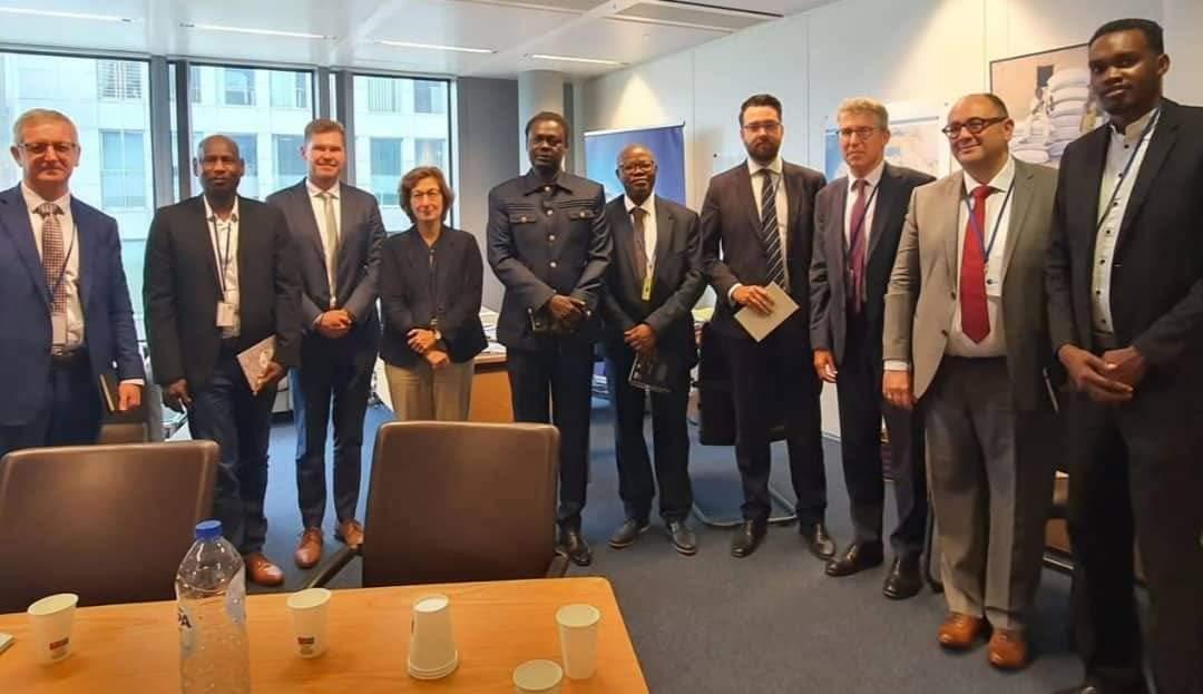 مناوي يلتقي مسؤول القرن الأفريقي بمفوضية الإتحاد الأوروبي مناوي يلتقي مسؤول القرن الأفريقي بمفوضية الإتحاد الأوروبي