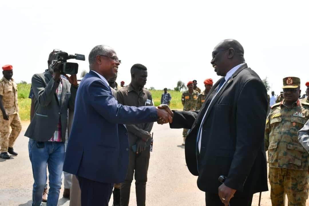 بادى يستقبل وزير العدل في الدمازين بادى يستقبل وزير العدل في الدمازين