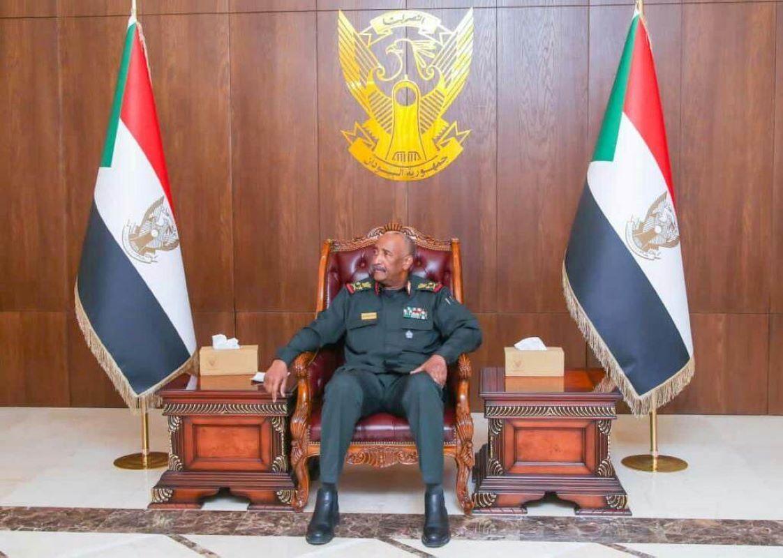 رئيس مجلس السيادة يوجه الخارجية بتعزيز توصلها مع العالم الخارجي