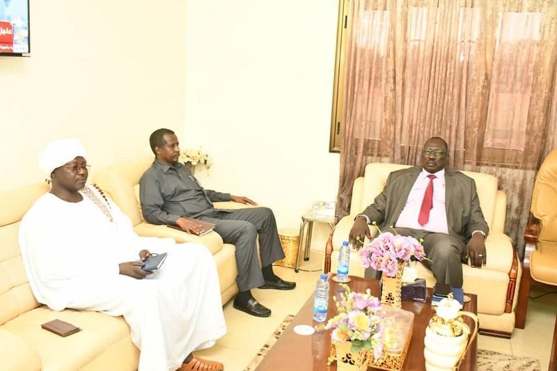 بادى يطلع على موقف التدفقات النقدية لإنجاح الموسم الزراعى