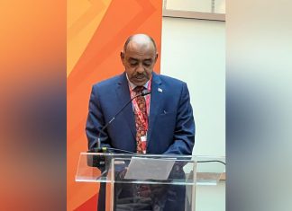 وزير الخارجية يشارك في الاجتماع الاستثنائي لمنظمة التعاون الإسلامي وزير الخارجية يشارك في الاجتماع الاستثنائي لمنظمة التعاون الإسلامي