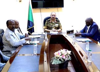 الفريق مهندس بحري إبراهيم جابر يطلع على سير الموسم الصيفي الفريق مهندس بحري إبراهيم جابر يطلع على سير الموسم الصيفي