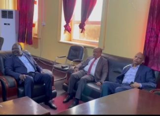 وكيل وزارة الخارجية يلتقي قنصل جمهورية جنوب السودان وكيل وزارة الخارجية يلتقي قنصل جمهورية جنوب السودان