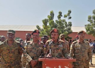 الفرقة السادسة مشاة بالفاشر تحتفل بتخريج ( ٤٠٠٠) مستنفر الفرقة السادسة مشاة بالفاشر تحتفل بتخريج ( ٤٠٠٠) مستنفر