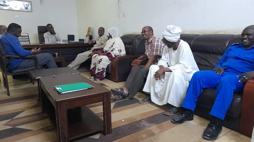 تنفيذي ابوحمد يثمن جهود لجنة ازالة المخالفات والتشوهات