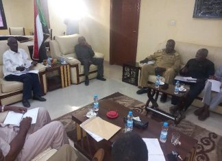 والى القضارف يلتقى المديرين التنفيذيين بمحليات الولاية والى القضارف يلتقى المديرين التنفيذيين بمحليات الولاية