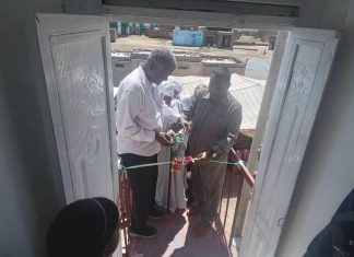 والي سنار يفتتح محطة توزيع كهرباء شرق سنار والي سنار يفتتح محطة توزيع كهرباء شرق سنار