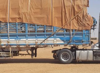 إزالة 63 راكوبة عشوائية ضمن مشروع ترحيل سوق الشاحنات بعطبرة إزالة 63 راكوبة عشوائية ضمن مشروع ترحيل سوق الشاحنات بعطبرة