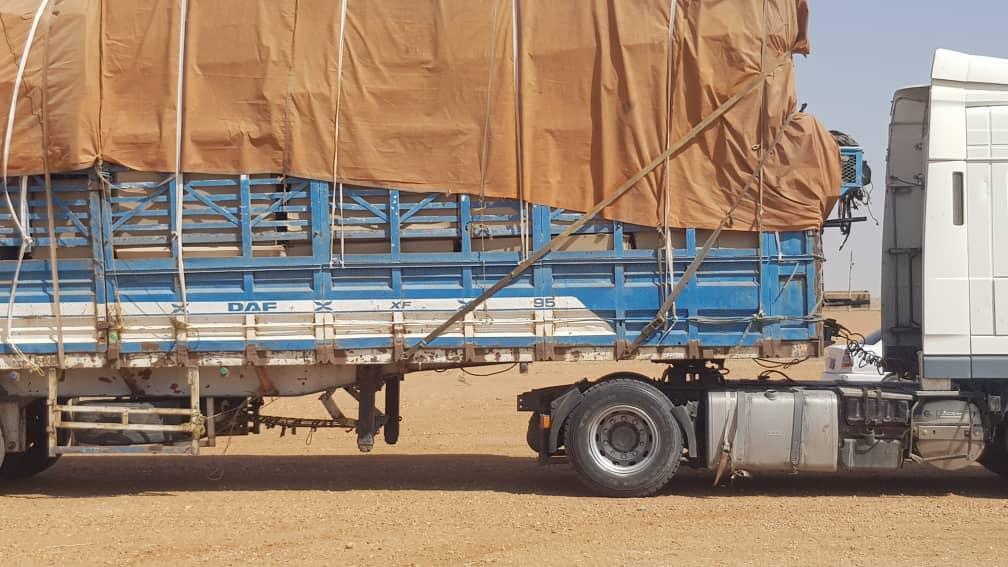 إزالة 63 راكوبة عشوائية ضمن مشروع ترحيل سوق الشاحنات بعطبرة