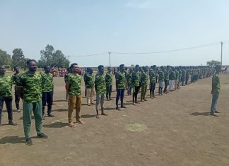 والي سنار يقف على تدريب المستنفرين بمنطقة سيرو بمحلية أبوحجار والي سنار يقف على تدريب المستنفرين بمنطقة سيرو بمحلية أبوحجار