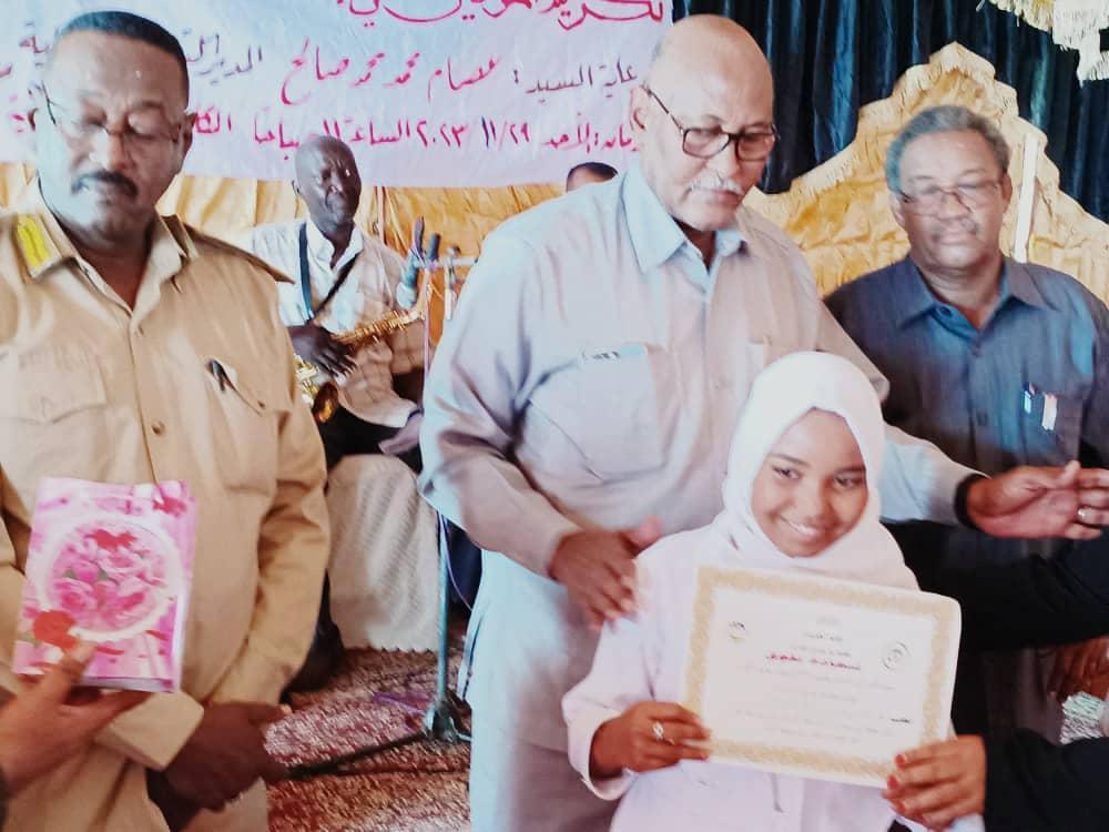 والي الجزيرة يعلن تكوين لجنة لوضع تصور لإستئناف العام الدراسي والي الجزيرة يعلن تكوين لجنة لوضع تصور لإستئناف العام الدراسي