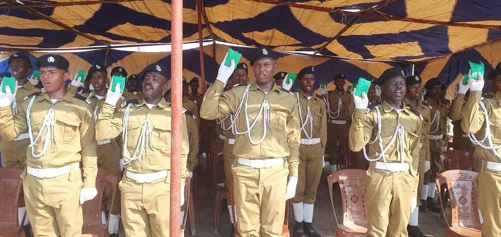 الدفاع المدني بالبحر الأحمر يحتفل بتخريج الدفعة (54) دفاع مدني الدفاع المدني بالبحر الأحمر يحتفل بتخريج الدفعة (54) دفاع مدني