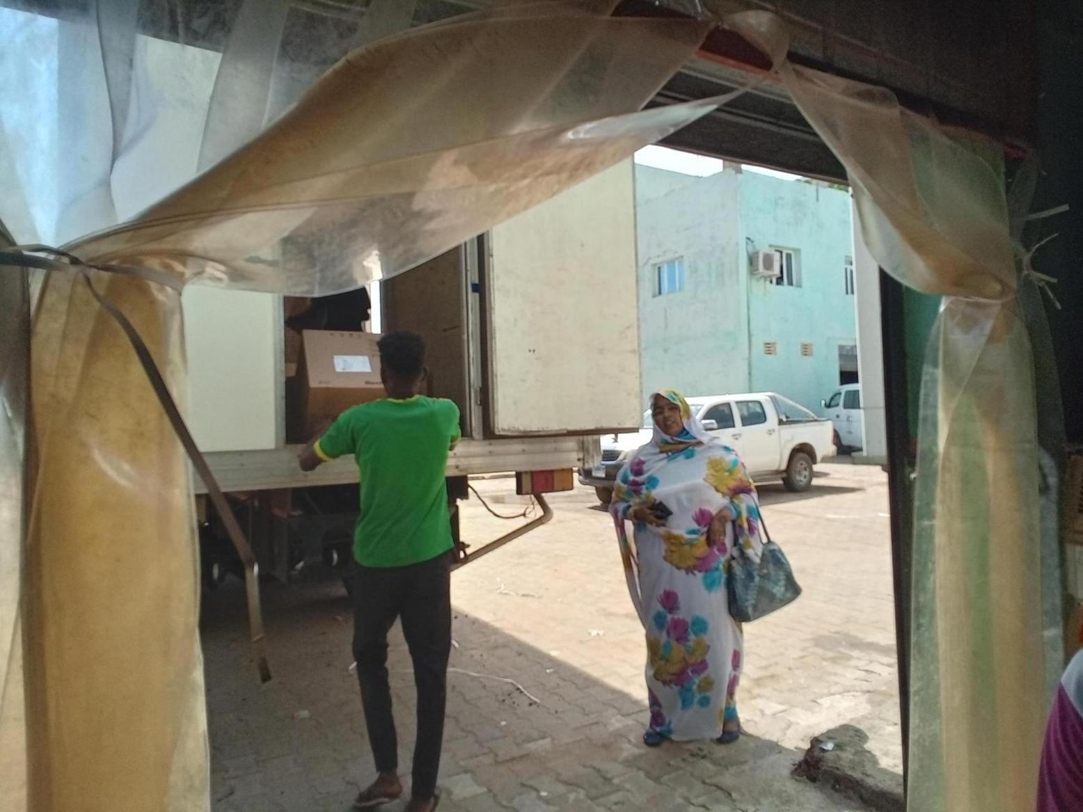 سنار: توزيع إمداد غسلات الكلى على مستشفيات و مراكز الغسيل سنار: توزيع إمداد غسلات الكلى على مستشفيات و مراكز الغسيل