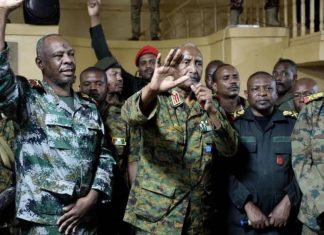 البرهان من وادي سيدنا: لا حل سوى الحسم العسكري البرهان من وادي سيدنا: لا حل سوى الحسم العسكري