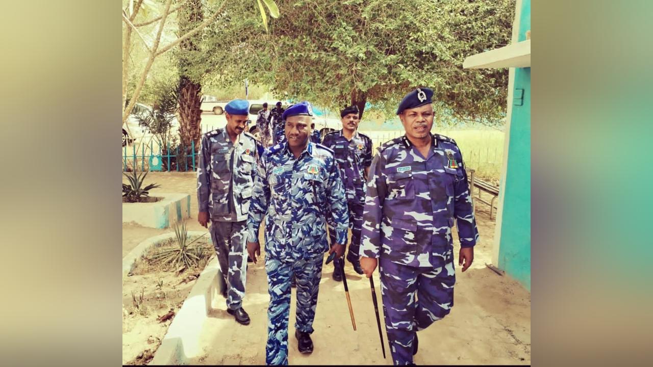 مدير الإدارة العامة لشرطة تأمين التعدين يتفقد مدينة التدريب بعطبرة مدير الإدارة العامة لشرطة تأمين التعدين يتفقد مدينة التدريب بعطبرة