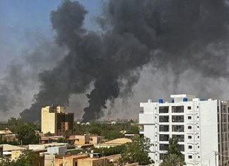 اشتباكات وصفت بالاعنف في الخرطوم واستخدام صواريخ شديدة الخطورة اشتباكات وصفت بالاعنف في الخرطوم واستخدام صواريخ شديدة الخطورة