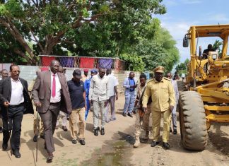 بادي يدشن ضربة البداية لطريق مالك عقار بادي يدشن ضربة البداية لطريق مالك عقار