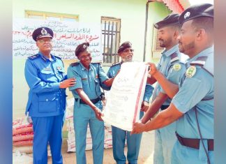 جمارك النيل الأبيض يدشن مشروع الطرد السلمي للعاملين جمارك النيل الأبيض يدشن مشروع الطرد السلمي للعاملين