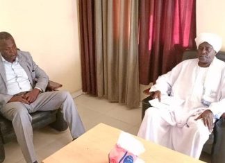 والي الخرطوم يجتمع بوكيل النيابة الاعلى لإستئناف عمل النيابة بكرري والي الخرطوم يجتمع بوكيل النيابة الاعلى لإستئناف عمل النيابة بكرري