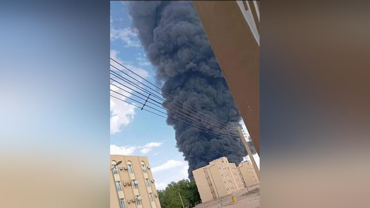 الجيش السوداني يوضح حول حريق مصفاة الجيلي الجيش السوداني يوضح حول حريق مصفاة الجيلي