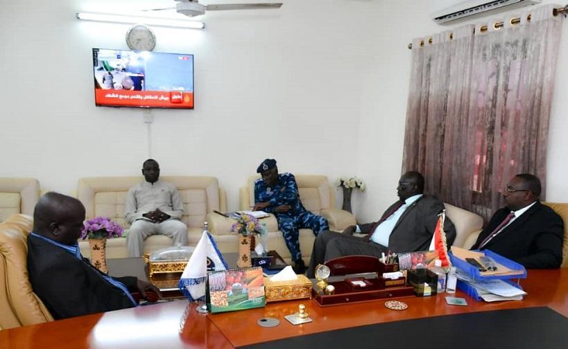 بادي يطلع على نتائج زيارة اللجنة الامنية لمشاكل دندرو بمحافظةالكرمك بادي يطلع على نتائج زيارة اللجنة الامنية لمشاكل دندرو بمحافظةالكرمك