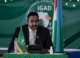 سكرتير الايقاد يعلن تضامنه مع الشعب السوداني. مرفقاً أغنية “أنا إفريقي.. أنا سوداني” سكرتير الايقاد يعلن تضامنه مع الشعب السوداني. مرفقاً أغنية “أنا إفريقي.. أنا سوداني”