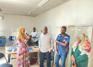 الصحة بسنار والصحة العالمية تقفان على كلورة مياه سنجة الدالي الصحة بسنار والصحة العالمية تقفان على كلورة مياه سنجة الدالي