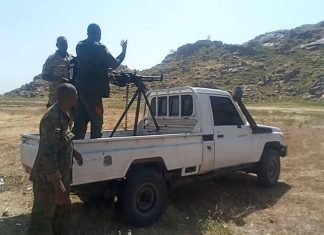 والي سنار يشهد ضرب النار للاسلحة المتقدمة لمستنفري محلية سنار والي سنار يشهد ضرب النار للاسلحة المتقدمة لمستنفري محلية سنار