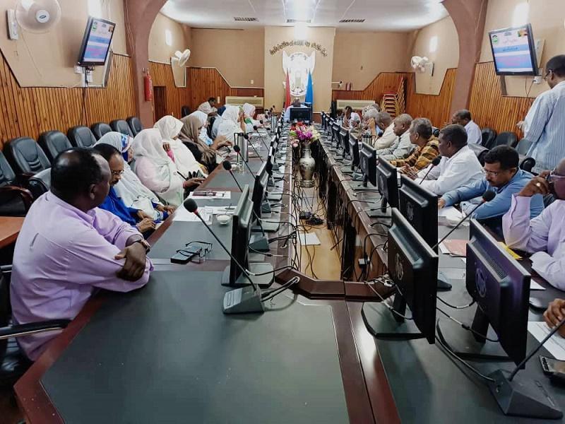 أمين حكومة الجزيرة يدعو لوضع موازنة مرنة تستوعب المتغيرات أمين حكومة الجزيرة يدعو لوضع موازنة مرنة تستوعب المتغيرات