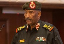 السودان.. البرهان يعفي 4 وزراء من مناصبهم ويعّين بدلاء لهم السودان.. البرهان يعفي 4 وزراء من مناصبهم ويعّين بدلاء لهم