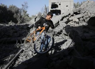 لأنّ الجلّاد يخاف من الكاميرا ويكسرها لأنّ الجلّاد يخاف من الكاميرا ويكسرها