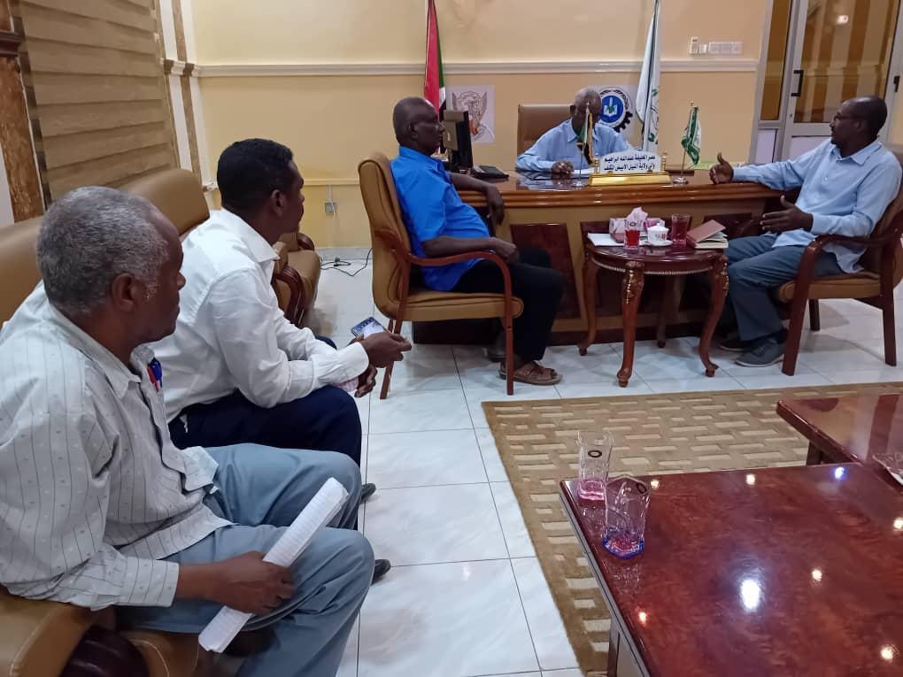والي النيل الأبيض يعد بتقديم الدعم والرعاية للصحفيين والإعلاميين الوافدين والي النيل الأبيض يعد بتقديم الدعم والرعاية للصحفيين والإعلاميين الوافدين