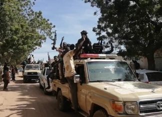 الجيش السوداني يصدر تحذيرات من الفاشر بشأن معركة متوقعة الجيش السوداني يصدر تحذيرات من الفاشر بشأن معركة متوقعة