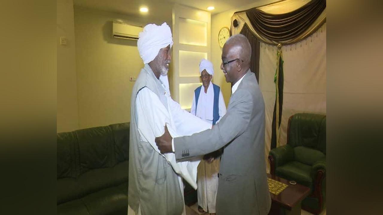 والي كسلا يبحث مع ترك ودقلل دعم مبادرة السلم المجتمعي والي كسلا يبحث مع ترك ودقلل دعم مبادرة السلم المجتمعي