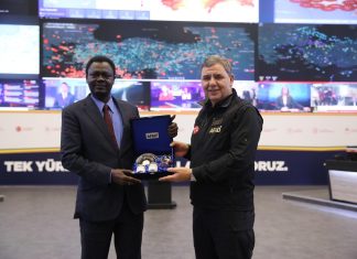 وفد حكومة دارفور يزور مؤسسة درء الأخطار والكوارث التركية وفد حكومة دارفور يزور مؤسسة درء الأخطار والكوارث التركية