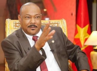 رئيس نادي المريخ السوداني يستقيل رئيس نادي المريخ السوداني يستقيل