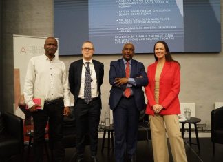 عرمان يجري لقاءات مع مسؤولين في أوروبا بشأن السودان عرمان يجري لقاءات مع مسؤولين في أوروبا بشأن السودان