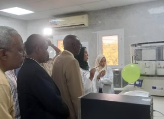 والي كسلا يفتتح معمل الأنسجة المريضة والي كسلا يفتتح معمل الأنسجة المريضة