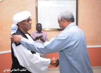 والي البحر الأحمر يحذر المفسدين بالضرب بيد من حديد والي البحر الأحمر يحذر المفسدين بالضرب بيد من حديد