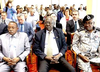 الأمين العام لمجلس السيادة يشرف الملتقى التنويري لعمليات الإستجابة الإنسانية الأمين العام لمجلس السيادة يشرف الملتقى التنويري لعمليات الإستجابة الإنسانية