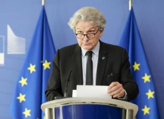 اتفاق أوروبي غير مسبوق بشأن قانون ينظم الذكاء الاصطناعي اتفاق أوروبي غير مسبوق بشأن قانون ينظم الذكاء الاصطناعي