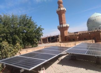 تدشين انارة مسجد النهود العتيق بالطاقة السمسية تدشين انارة مسجد النهود العتيق بالطاقة السمسية