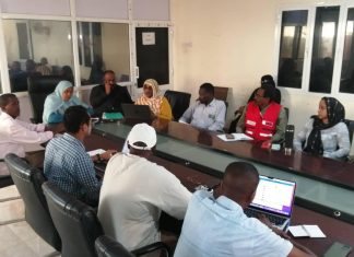 مدير صحة البحرالاحمر تؤكد انخفاض حلات الإصابة بالاسهالات المائية مدير صحة البحرالاحمر تؤكد انخفاض حلات الإصابة بالاسهالات المائية